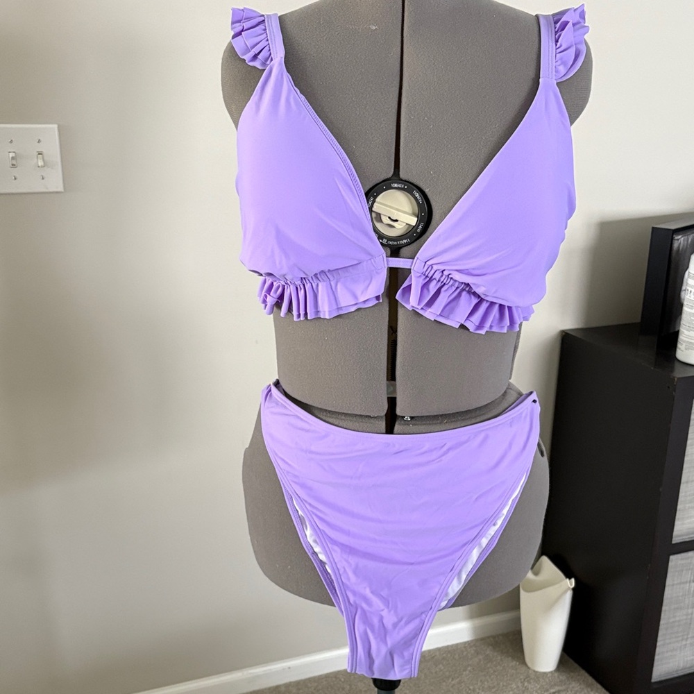 Fashion to Figure Lavender Ruffle Bikini set. (90)